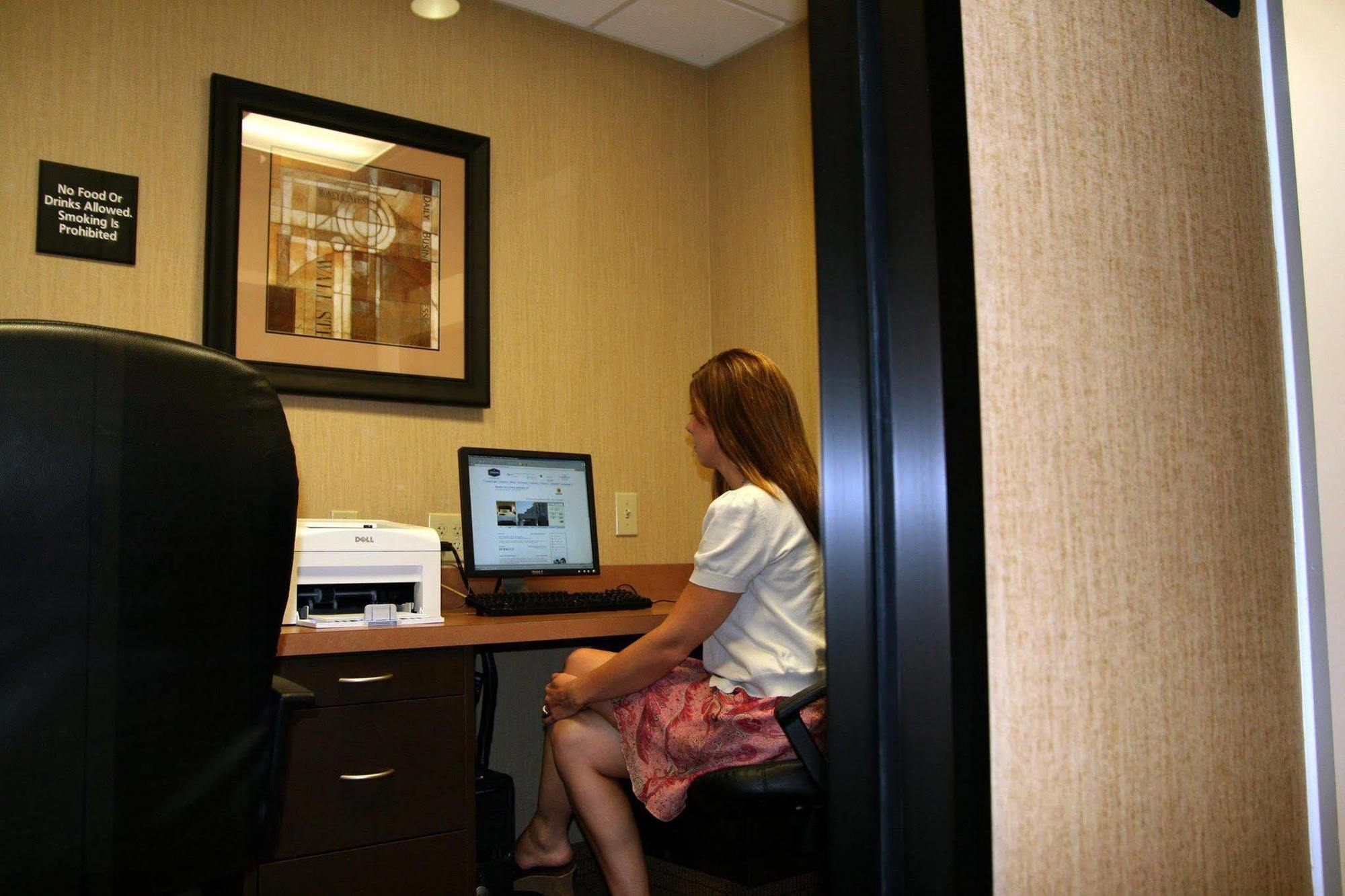 Hampton Inn & Suites Burlington Facilidades foto